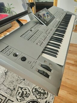 Yamaha Tyros 5 76+Príslušentsvo a Manuál - 2