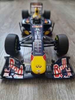 Sebastian Vettel 2011 schowcar - 2