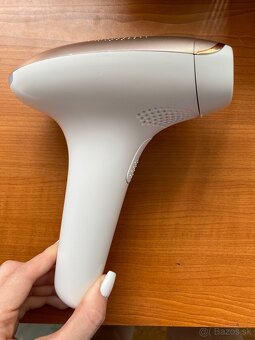 Philips Lumea IPL 7000 SC1997/00 - 2