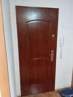 Bezpečnostné vchodové dvere - 2