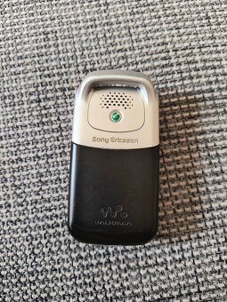 Sony Ericsson w300i - 2