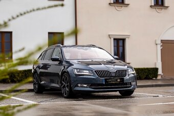 ŠKODA SUPERB KOMBI LAURIN & KLEMENT 2.0 TDi 4x4 140kW - 2