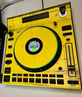 DJ kontroler Denon DJ LC6000 Prime – perfektní stav - 2
