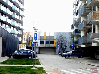 Prenájomgarážového miesta na Jégeho ul. - 2