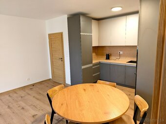 Prenájom 3 izbového bytu - 2