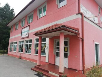 Prízemie s výkaldom - 250m2 - 2