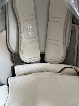 BRITAX RÖMER Trifix 2 i-Size Sand Marble - 2