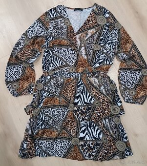 Predám vzorované šaty značky MOHITO - 2