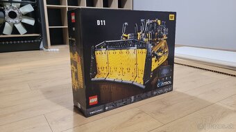Lego 42131 CATERPILLAR D11 - 2