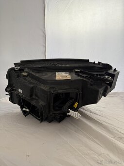 Predám svetlo Mercedes Benz GLC - 2