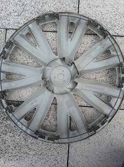 Predam puklice Volkswagen R16 - 2