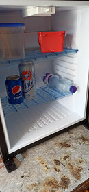 Predám presklennú chladničku - 2