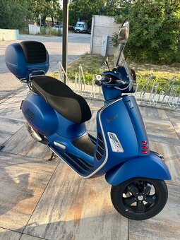 VESPA 300 GTS - 2