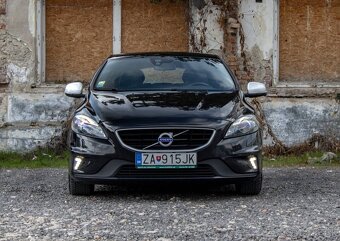 Volvo V40 D2 2.0L 120k R-Design Edition - 2