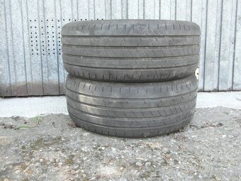 215/55 R16 - 2