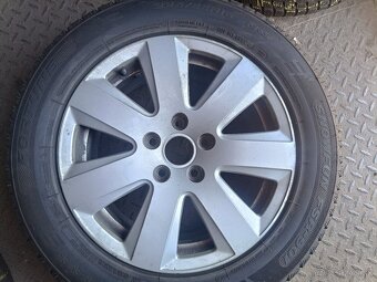 Predam 225/55/16 zimne - 2