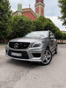 Mercedes ML 63 AMG V8 Biturbo • 386 kW/525 koní • TOP STAV • - 2
