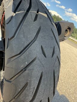 Suzuki SV 1000 S - 2