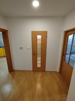 1-izbový byt s klimatizáciou a parkovacím miestom - 2