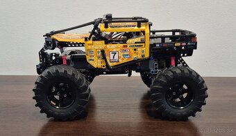LEGO Technic 42099 - 2