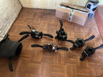 Páčka smeroviek a stieračov - 2