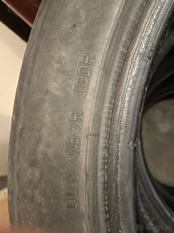 Predám letné pneu Dunlop 225/45 R17 - 2