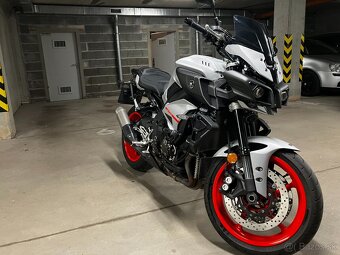 Yamaha MT10 - 2