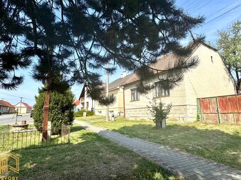 NA PREDAJ ROD.DOM, POZEMOK 2.982m2, ČÁRY, okr. SENICA - 2