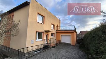 viacgeneračný rodinný dom -3 byty a 2 garáže - Martin -Strán - 2
