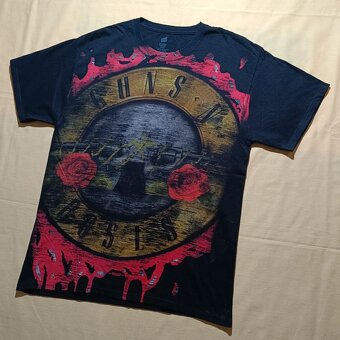Vintage y2k Guns N Roses čierne tričko s potlačou 2008 M - 2