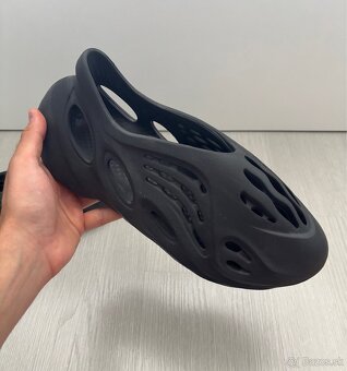 Yeezy Foam Rnnr - 2