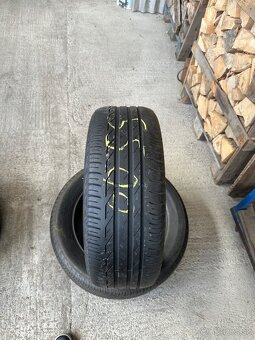 215/55 R17 - 2