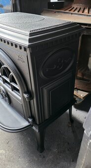 Liatinové kachle Jotul F 3 čierný lak - 2