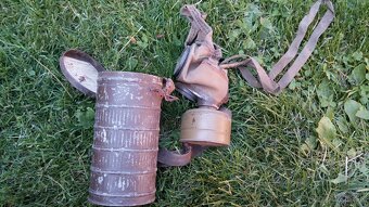 Stará plynová maska, poľské nápisy, neviem - 2