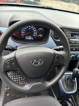 HYUNDAI I10 1,2 BENZÍN AUTOMAT ROK 2016 MIERNE POŠKODENÉ - 2