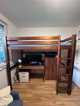 Posteľ z masívneho dreva - 2