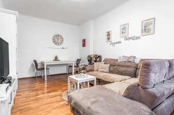 BABONY TRE I Na predaj 2-i byt s terasou v Auersthal (Rakúsk - 2