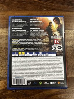 PS 4 Pro + 2 ovládače + 1 hra - 2