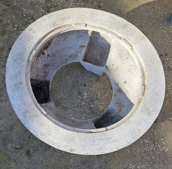 Betonove ohnisko - 2