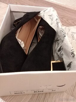 Čierne lodičky - 2