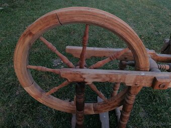 Predám starožitný kolovrátok - 2