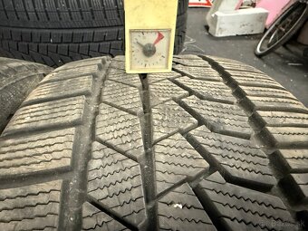 Predám Continental 285/30 R21 Wintercontact - 2