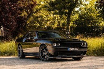 Dodge Challenger R/T 5.7 V8 / TOP STAV - 2