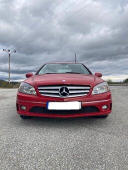 Predám Mercedes clc - 2