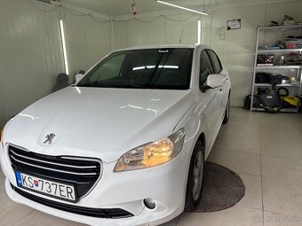 Peugeot 301 - 2