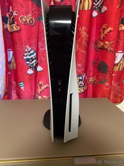 PlayStation 5 s mechanikou - 2