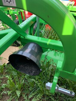 Vibračný vyorávač zemiakov 45 cm za malotraktor BOMET - 2