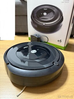 iRobot Roomba e5 - 2
