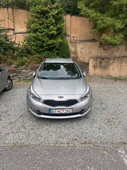 Predam kia ceed 1.6 crdi - 2