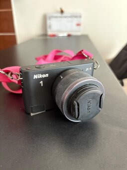 Nikon J1 - 2